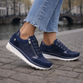 Blau